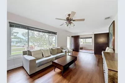 145 W 57th St, Hialeah, FL 33012 - Photo 14