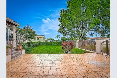 145 W 57th St, Hialeah, FL 33012 - Photo 6
