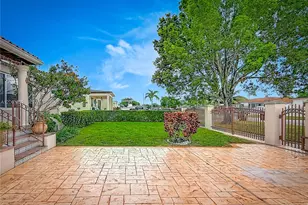 145 W 57th St, Hialeah, FL 33012 - Photo 6