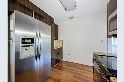 145 W 57th St, Hialeah, FL 33012 - Photo 20