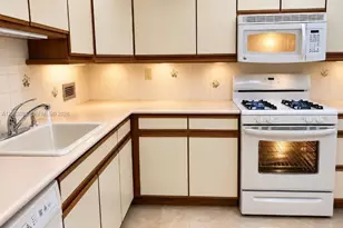 2030 S Ocean Dr, Hallandale Beach, FL 33009 - Photo 14