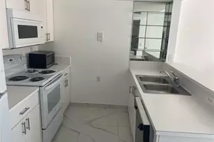 8590 NW 3rd Ln, Miami, FL 33126 - Photo 8