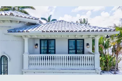900 S Northlake Dr, Hollywood, FL 33019 - Photo 82
