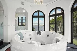 900 S North Lake Dr, Hollywood, FL 33019 - Photo 48