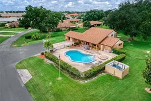 2418 Hidden Creek Cir, Sebring, FL 33870 - Photo 12