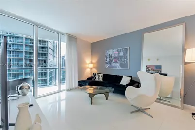 475 Brickell Ave #4511, Miami, FL 33131 - Photo 4