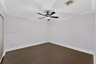 8401 SW 107th Ave, Miami, FL 33173 - Photo 12