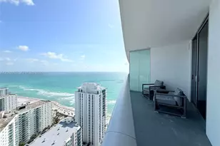 4111 S Ocean Dr, Hollywood, FL 33019 - Photo 1