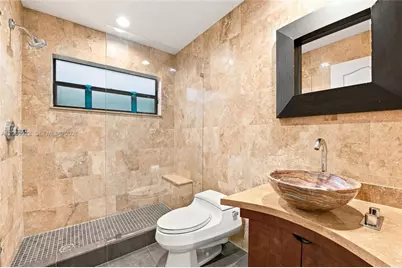 1028 Creekford Dr, Weston, FL 33326 - Photo 26