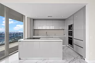 18975 Collins Ave, Sunny Isles Beach, FL 33160 - Photo 8