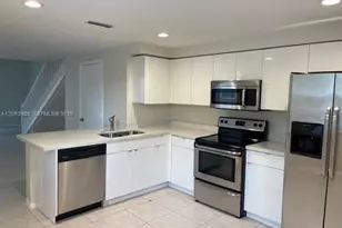 1448 Barcelona Way, Weston, FL 33327 - Photo 4