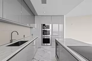18975 Collins Ave, Sunny Isles Beach, FL 33160 - Photo 12