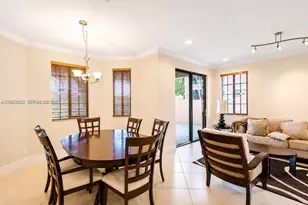 2703 Center Ct Dr, Weston, FL 33332 - Photo 8