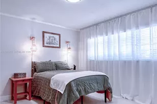 2455 NE 51st St, Fort Lauderdale, FL 33308 - Photo 6