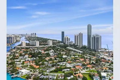 301 186th St, Sunny Isles Beach, FL 33160 - Photo 12