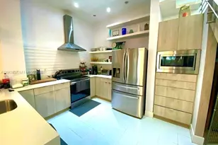 2732 SW 26th St, Miami, FL 33133 - Photo 6