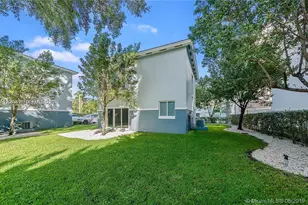 2732 SW 26th St, Miami, FL 33133 - Photo 28
