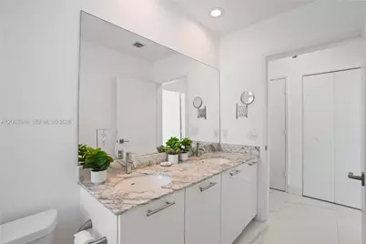 950 Brickell Bay Dr #4101, Miami, FL 33131 - Photo 18