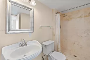 3675 N Country Club Dr, Aventura, FL 33180 - Photo 12