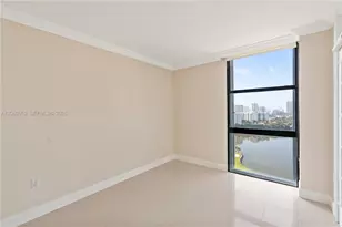 3675 N Country Club Dr, Aventura, FL 33180 - Photo 8