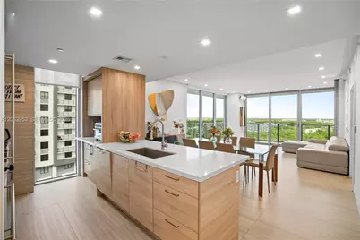 16385 Biscayne Blvd #1601+2 Parkings, North Miami Beach, FL 33160 - Photo 1