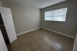 961 NW 45th St, Deerfield Beach, FL 33064 - Photo 8