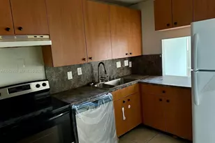 961 NW 45th St, Deerfield Beach, FL 33064 - Photo 4