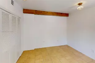 1112 NE 111th St, Miami, FL 33161 - Photo 8