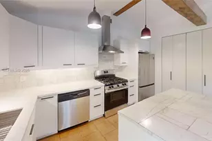 1112 NE 111th St, Miami, FL 33161 - Photo 4