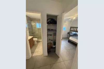 2776 W 71st Pl, Hialeah, FL 33016 - Photo 26
