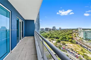 60 SW 13th St, Miami, FL 33130 - Photo 12
