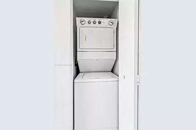 60 SW 13th St #1619, Miami, FL 33130 - Photo 16