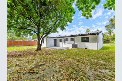 1055 Wyoming Ave, Fort Lauderdale, FL 33312 - Photo 38
