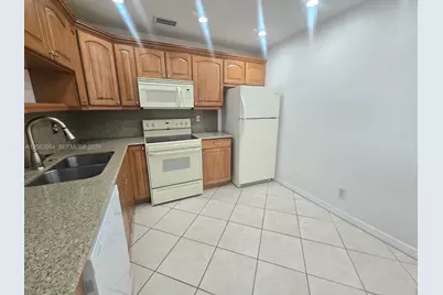 11588 SW 112th Ave, Miami, FL 33176 - Photo 4