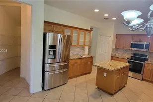 8765 SW 208th St, Cutler Bay, FL 33189 - Photo 6