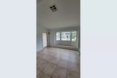 11340 SW 48th St, Miami, FL 33165 - Photo 6