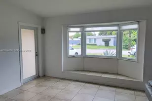 11340 SW 48th St, Miami, FL 33165 - Photo 6