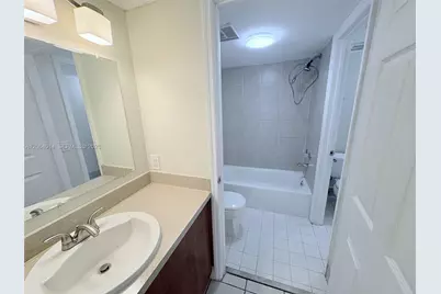 500 NW 114th Ave #101, Sweetwater, FL 33172 - Photo 6