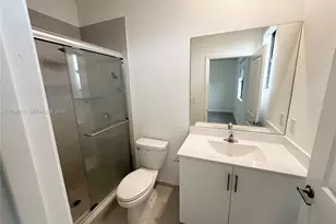 967 NE 211th St, Miami, FL 33179 - Photo 18