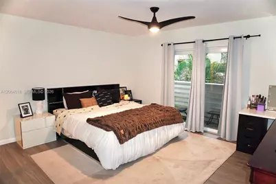 541 NW 98th Ave, Plantation, FL 33324 - Photo 6