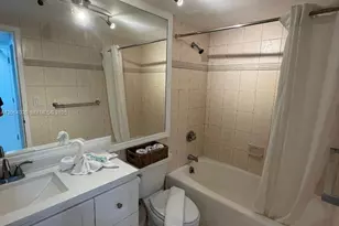 5445 Collins Ave, Miami Beach, FL 33140 - Photo 4