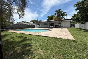 801 Albatross St, Miami Springs, FL 33166 - Photo 18