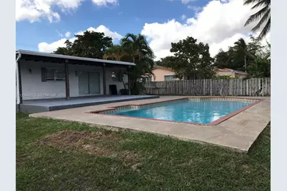 801 Albatross St, Miami Springs, FL 33166 - Photo 18