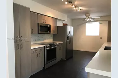 801 Albatross St, Miami Springs, FL 33166 - Photo 4