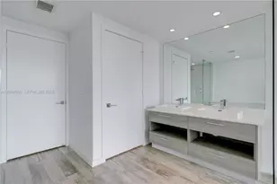 650 NE 32nd St, Miami, FL 33137 - Photo 14