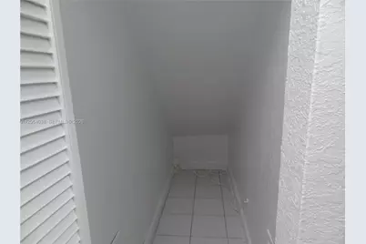 9661 SW 148th Pl #Eficiency, Miami, FL 33196 - Photo 4