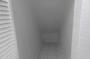 9661 SW 148th Pl, Miami, FL 33196 - Photo 4