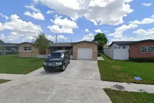 711 SW 64th Pkwy, Pembroke Pines, FL 33023 - Photo 1
