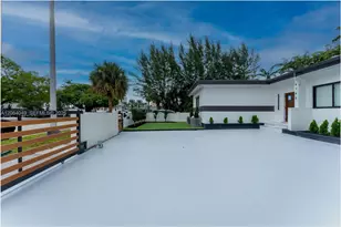 4144 Alton Rd, Miami Beach, FL 33140 - Photo 6