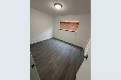 1501 W 42nd St #102, Hialeah, FL 33012 - Photo 6